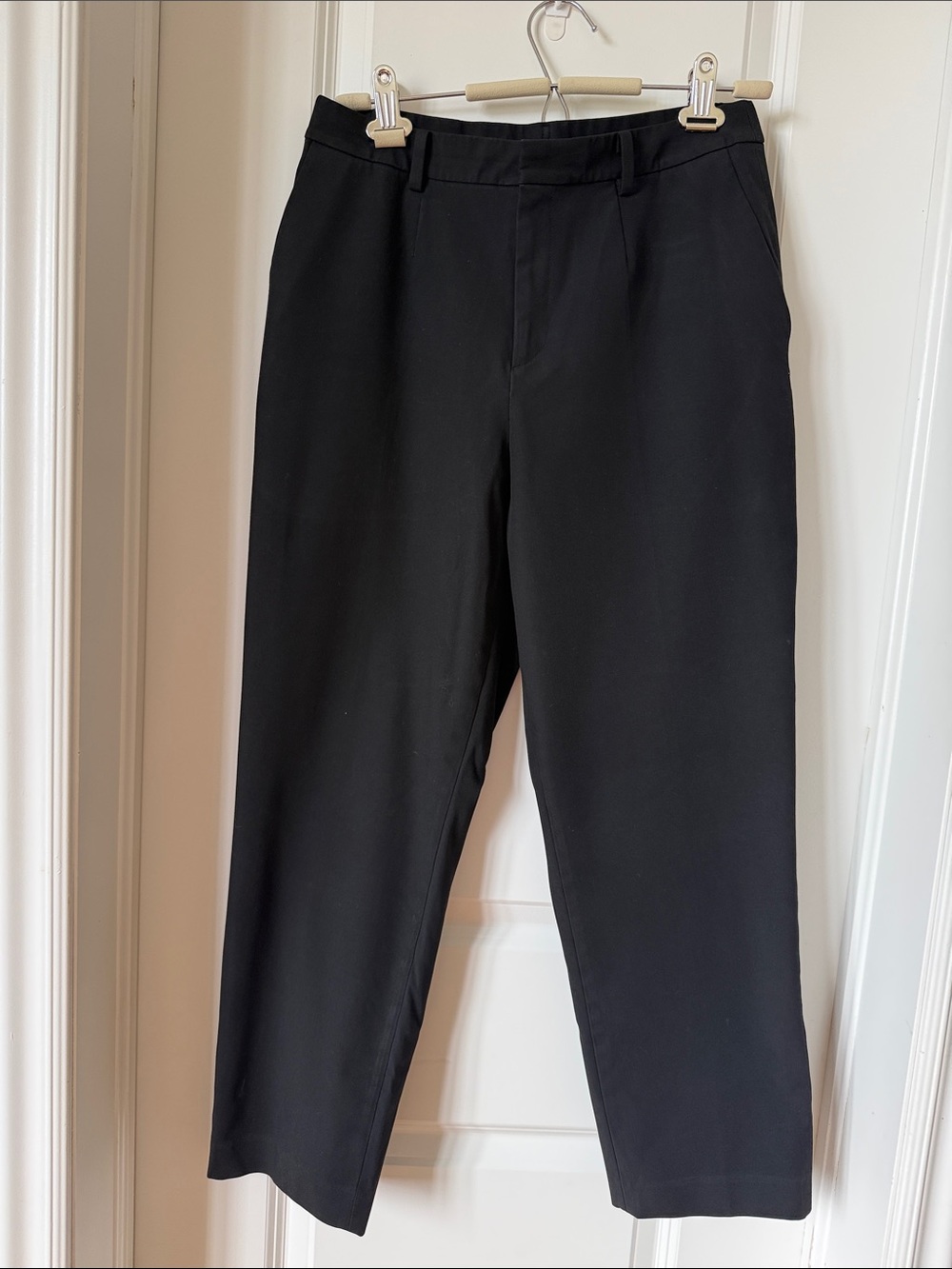 Uniqlo women’s Black Dress Trousers - Straight Fit